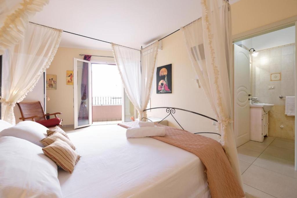카스트리냐노델카포 Adua Art B&B 외부 사진